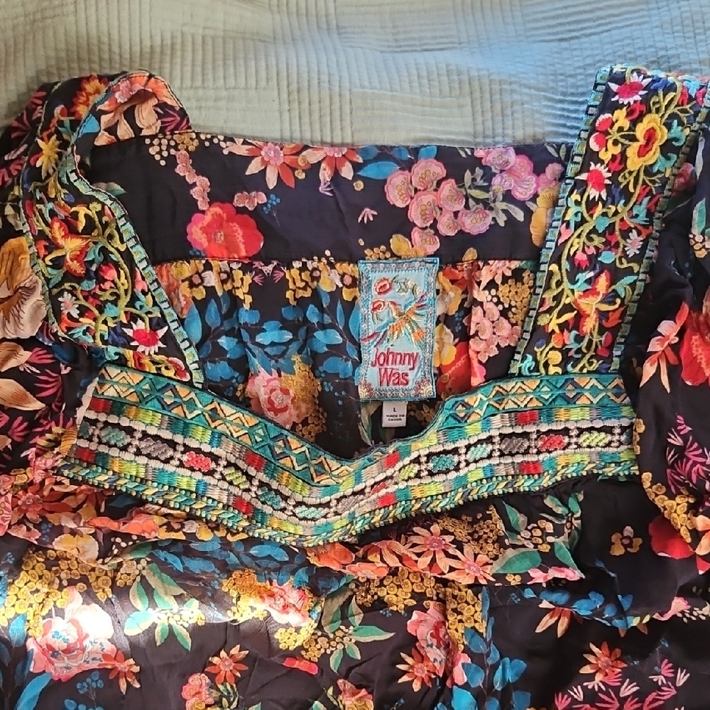 Johnny Was Multicolor Floral Embroidered Top